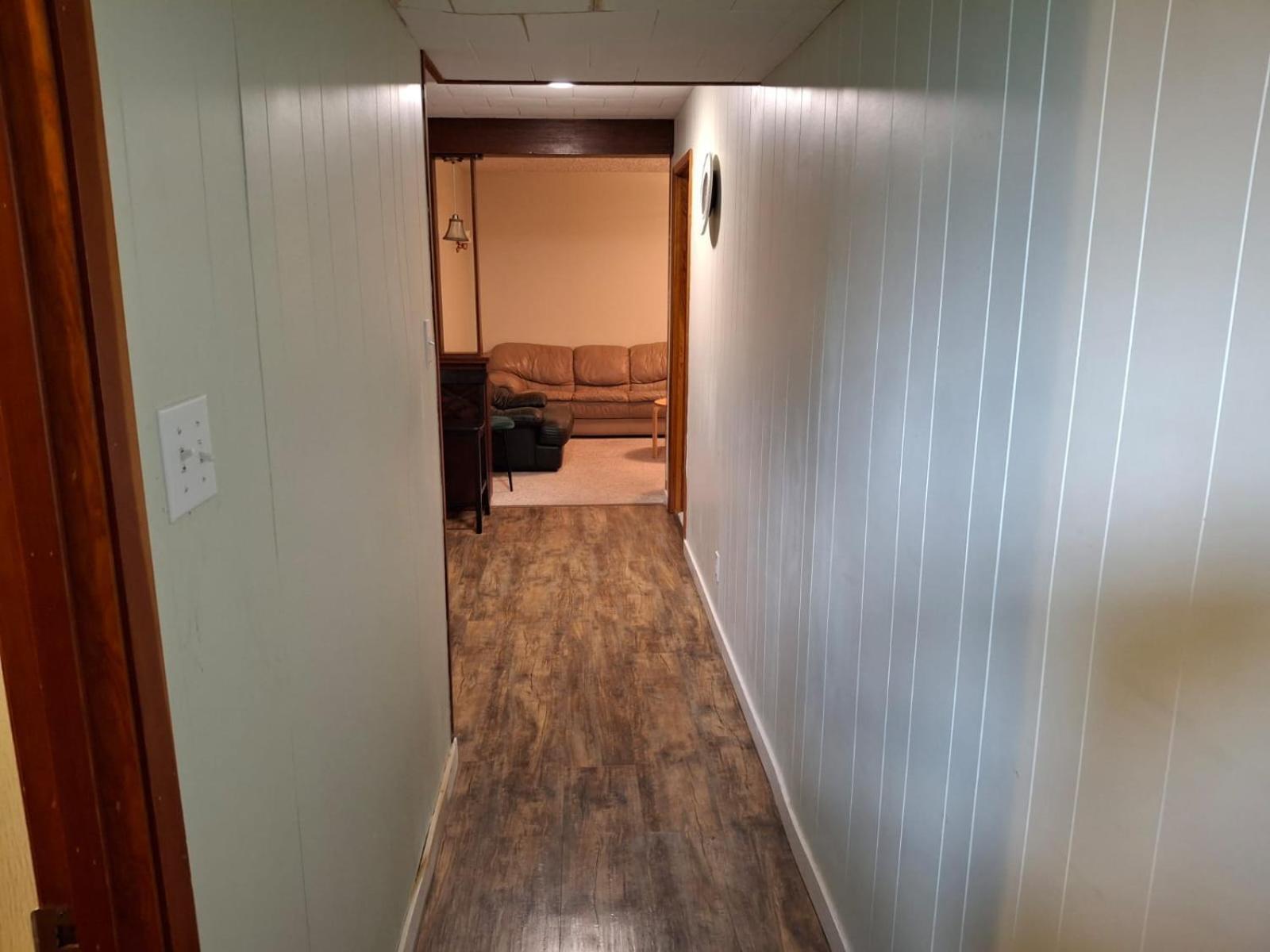 Two Bedroom Walkout Basement By Southgate Center Edmonton, Close To Lrt & U Of A! Edmonton